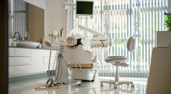 Modern and welcoming Friedman Dental Group clinic, the best dentist choice in Miami.