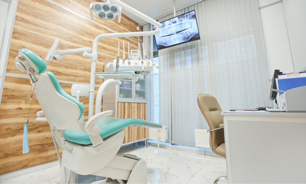 The welcoming and technologically advanced Friedman Dental Group office, crafting radiant smiles just a short drive from Boca Raton.