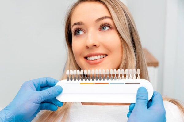 patient waiting for her cosmetic dentistry miami procedure