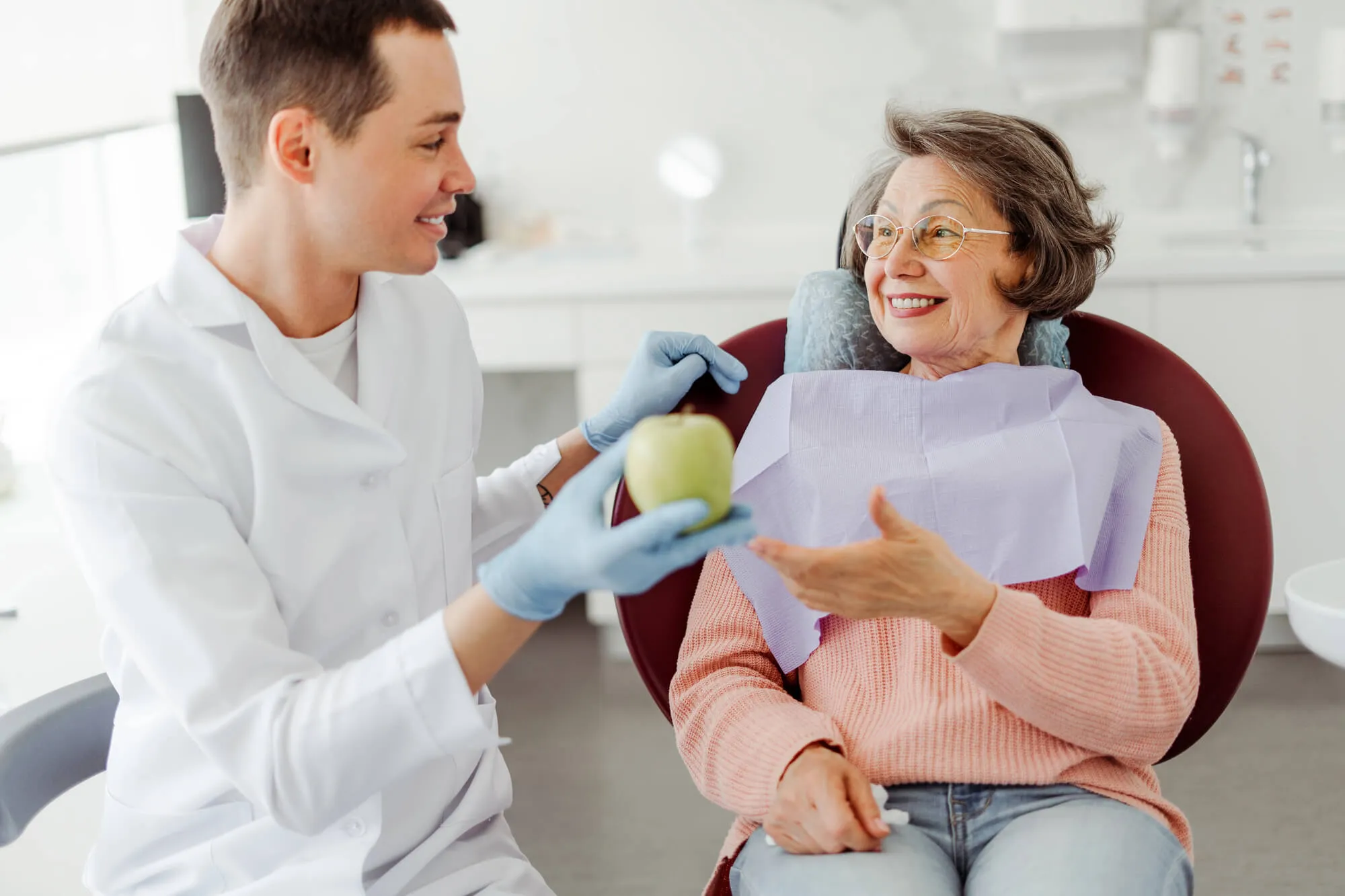 dentist tamarac medicare talking to patient