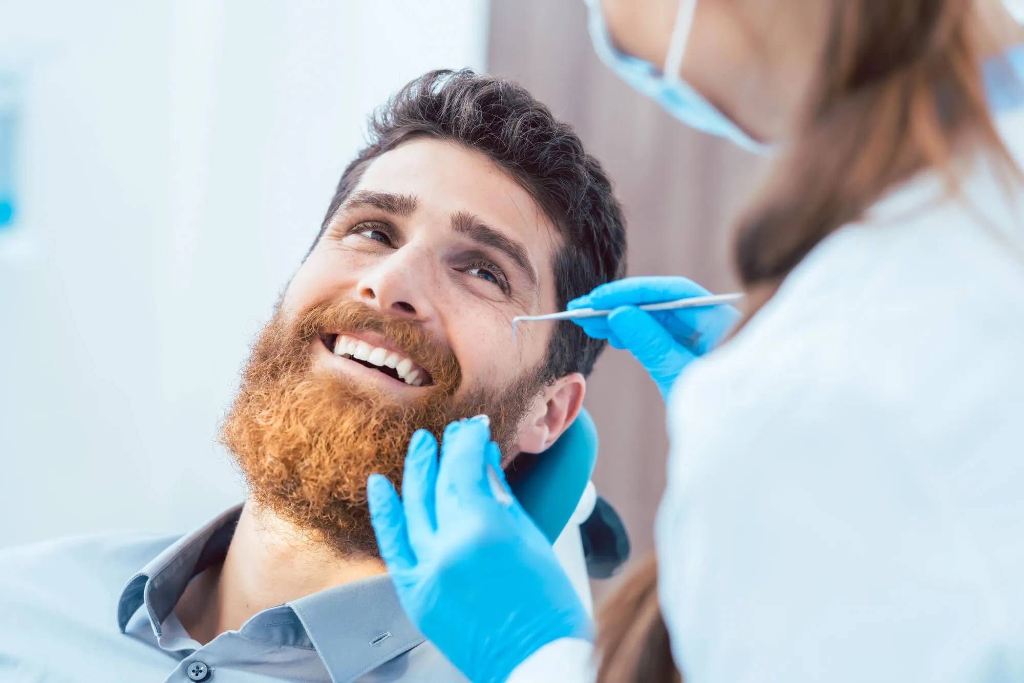 dentist coral springs talking to patient